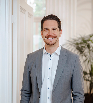 Dr. Jan-Frederik Hellmann